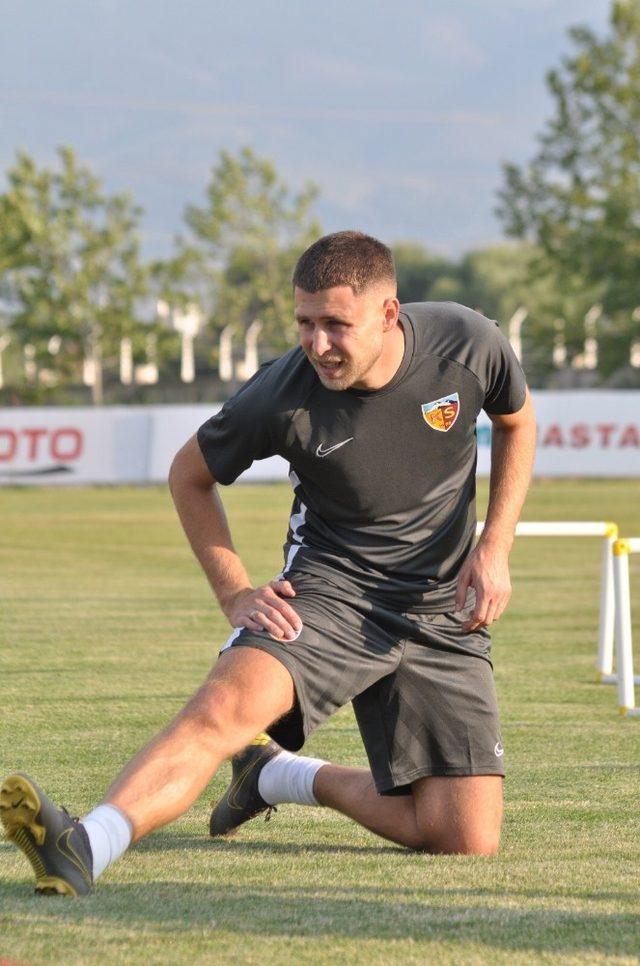 Kayserispor’da üç eksik