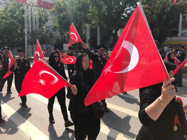 Adana'da Zafer Bayramı kutlandı