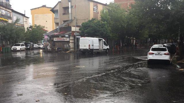 Bingöl’de yağmur ara ara etkili oluyor