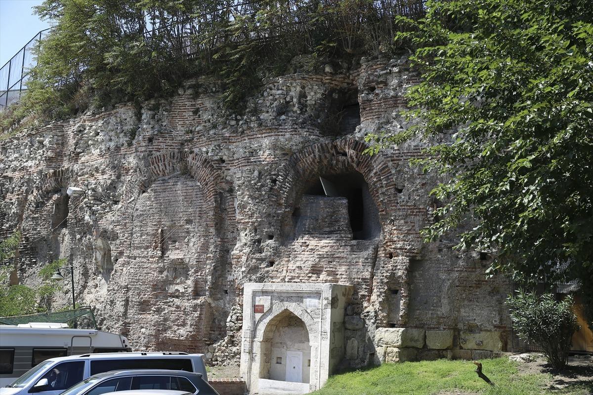 Sultanahmet'in 1700 yıllık duvarı: Sfendon