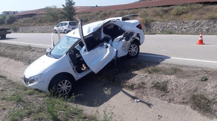 U d&ouml;n&uuml;ş&uuml; yapmak isteyen trakt&ouml;r kazaya sebep oldu