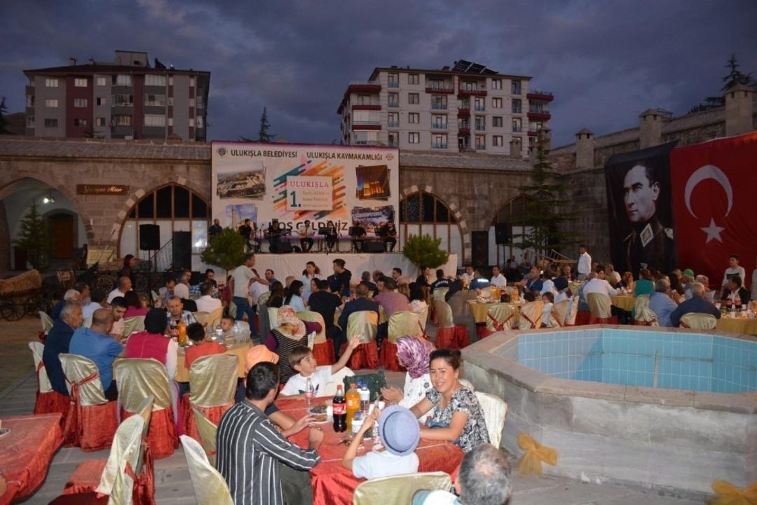 Tarihi Kevansarayda Millet Kıraathanesi A&ccedil;ıldı