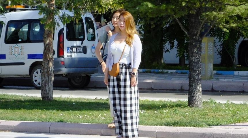 &Ccedil;inli turistlerden saygı duruşu