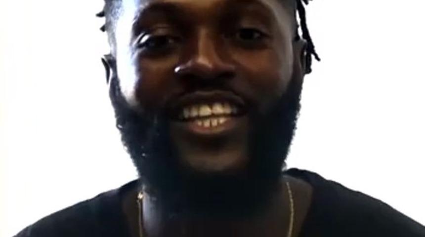 Adebayor&rsquo;dan ma&ccedil;a davet