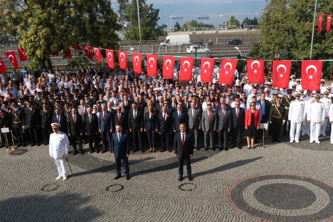 Kocaeli&rsquo;de b&uuml;y&uuml;k zaferin 97&rsquo;inci yılı coşkuyla kutlandı