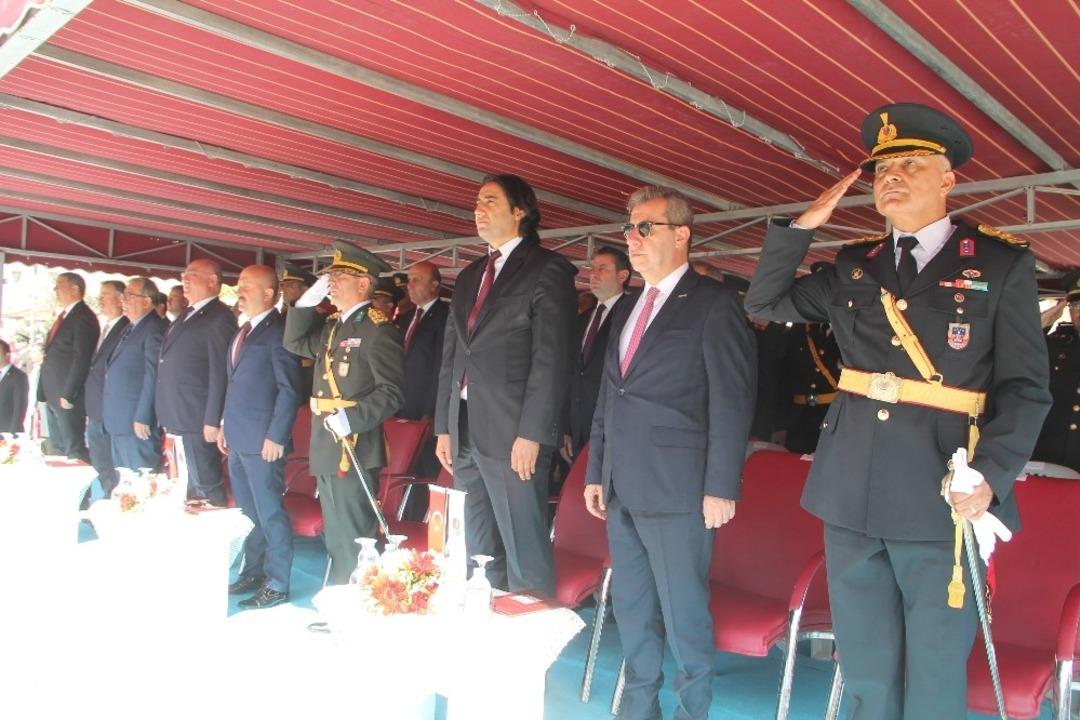 30 Ağustos Zafer Bayramı Amasya&rsquo;da coşku i&ccedil;inde kutlandı