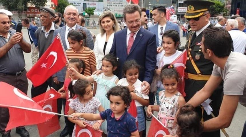 Iğdır&rsquo;da Zafer Bayramı coşkusu