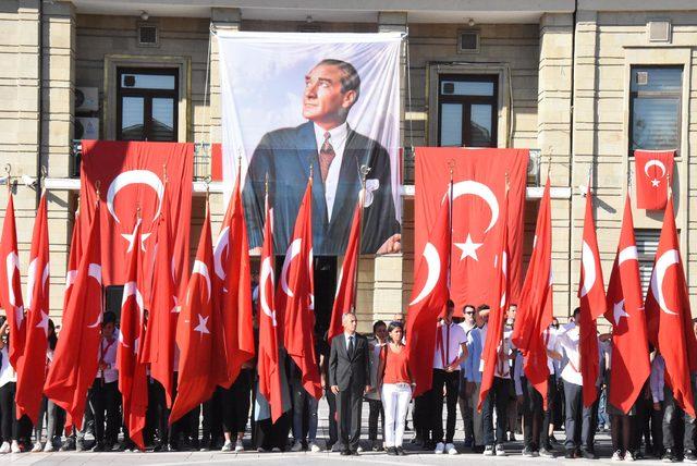 Eskişehir ve Bilecik’te Zafer Bayramı coşkusu