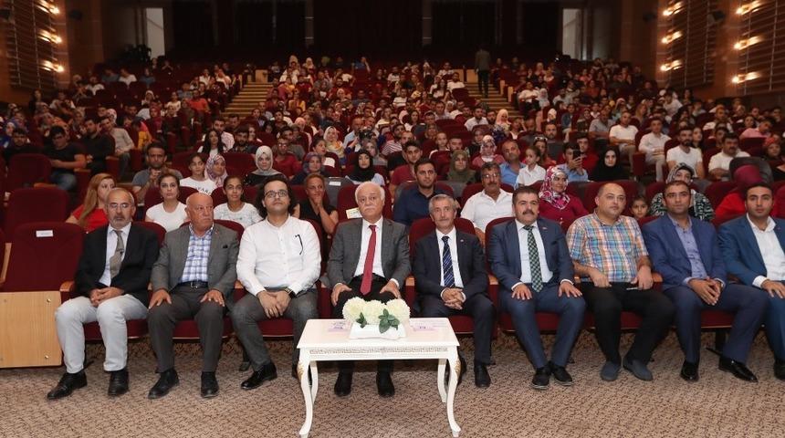 206 &ccedil;ift daha Evlilik Okulu&rsquo;ndan sertifika