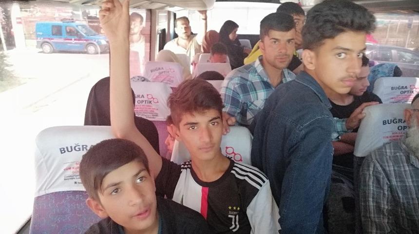 &Ccedil;anakkale&rsquo;de 106 m&uuml;lteci yakalandı