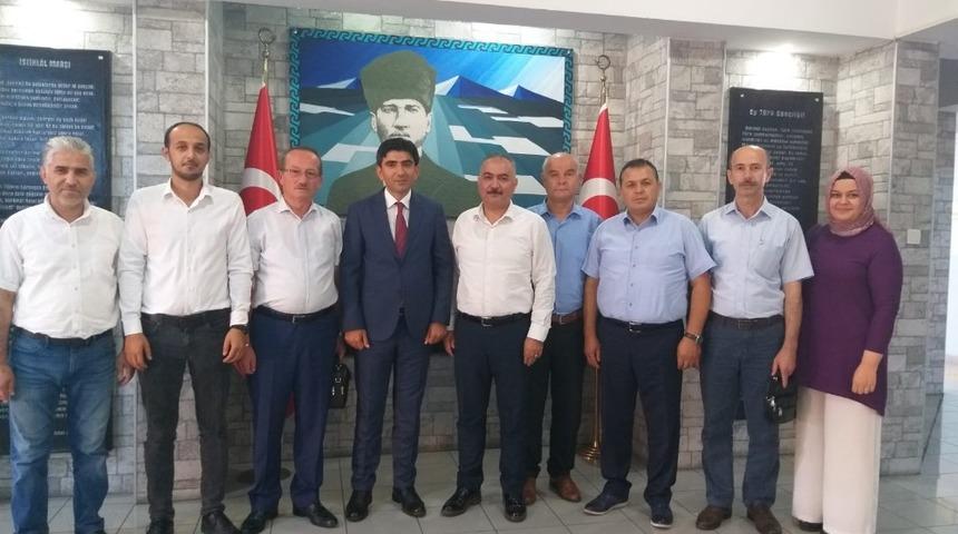 &Ccedil;aycuma Kaymakamı Muharrem Coşgun g&ouml;revine başladı