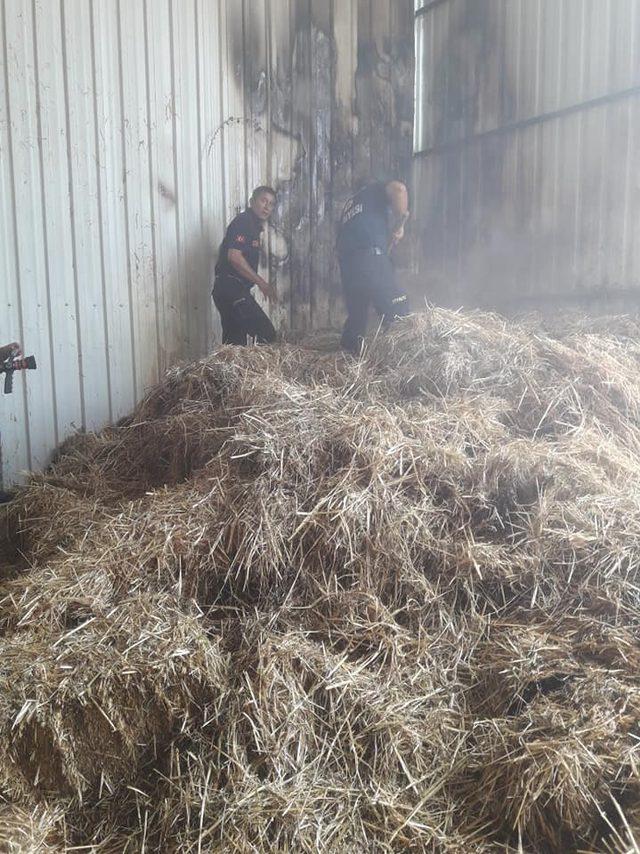 Dumanları erken fark eden köylü ve itfaiyenin hızı faciayı önledi 1