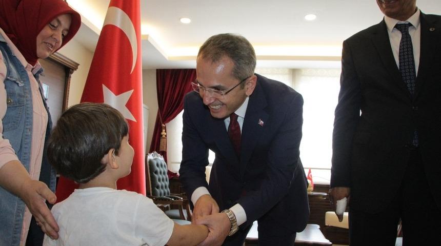 30 Ağustos kutlamalarında Yağız bebek, ilgi odağı oldu