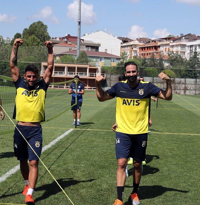 Fenerbahçe’de Trabzonspor maçı hazırlıklarını sürdürdü