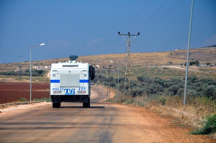 Türkiye sınırına yakın bölgelerde rejimin saldırılarını protesto ettiler G2