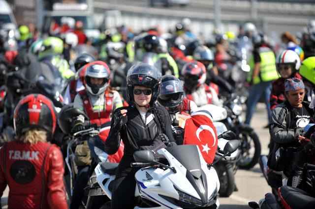 1500 motosikletli, Zafer Bayramı'nı kortejle kutladı