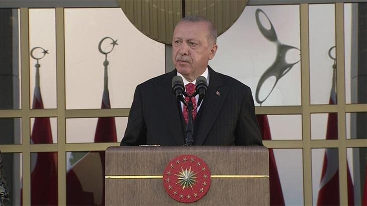 Cumhurbaşkanı Erdoğan: Ter&ouml;ristleri halla&ccedil; pamuğu gibi atıyoruz