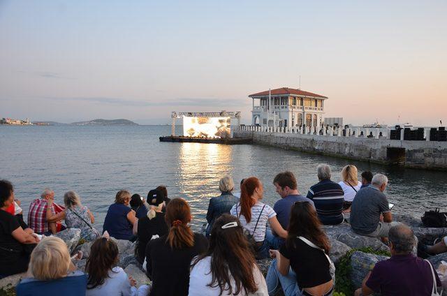 30 Ağustos Zafer Bayramı Kadıköy’de coşkuyla kutlandı