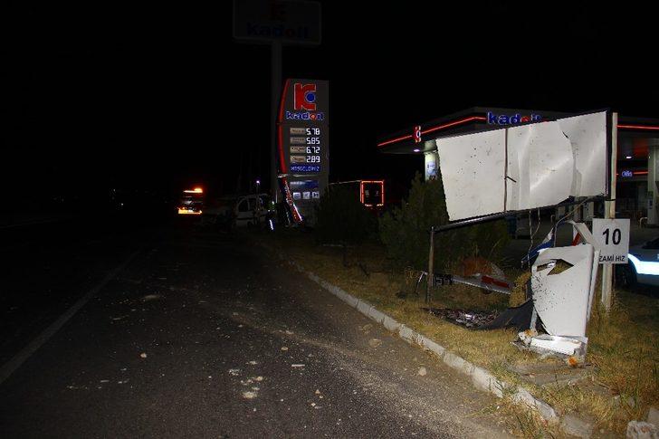 Hız göstergesi 190 Km’de takılı kaldı, 4 kişi yaralandı G5