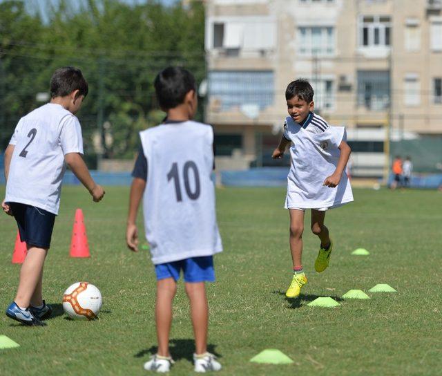 Murtpaşa’da geleceğin altın madalyalı sporcuları yetişiyor