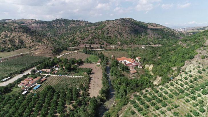 Samsun'da Tersakan Çayı görenleri şaşkına çeviriyor G1