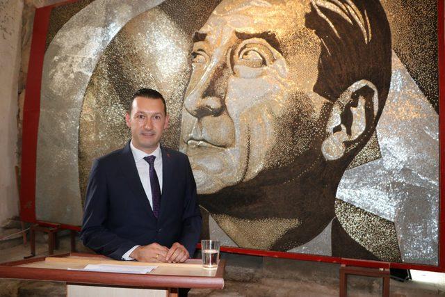 250 bin vida ile Guinness'e giren Atatürk portresi, Anıtkabir’e hediye edilecek