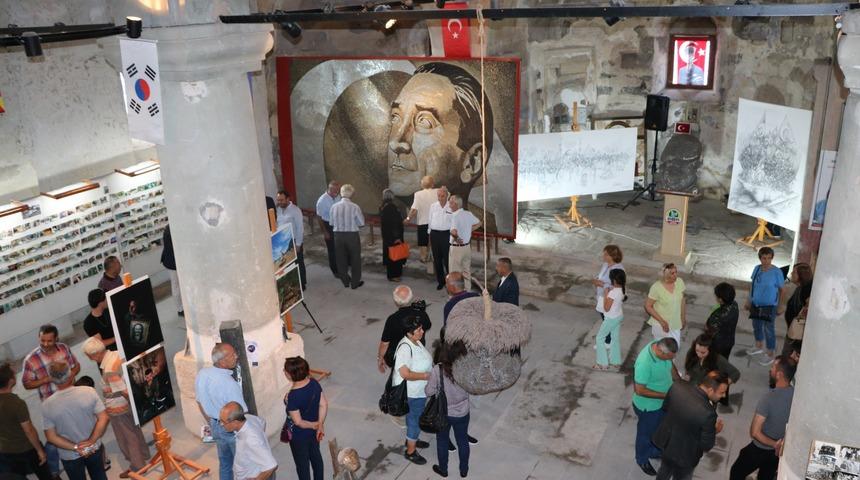 250 bin vida ile Guinness'e giren Atat&uuml;rk portresi, Anıtkabir&rsquo;e hediye edilecek