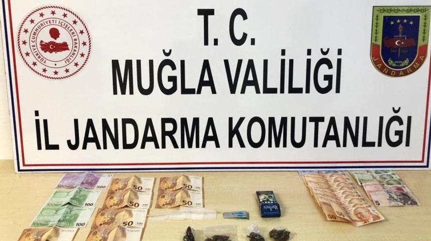 Jandarmadan Sakin Kent&rsquo;e uyuşturucu operasyonu