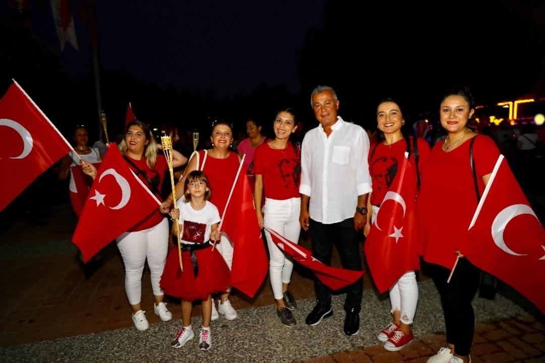 Manavgat&rsquo;ta zafer coşkusu yaşandı