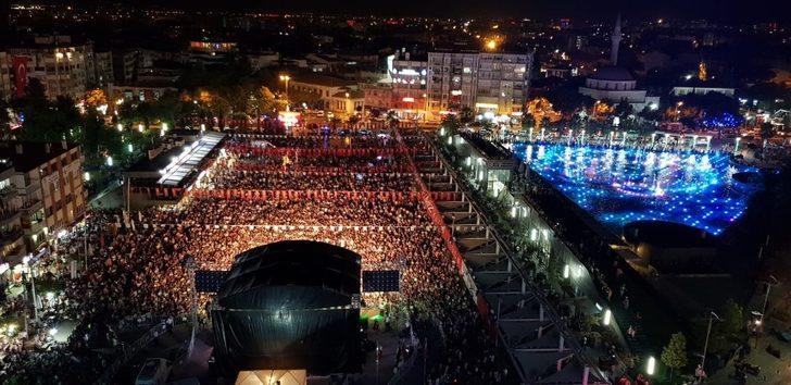 Aydın Büyükşehir Belediyesi’den renkli kutlama G4