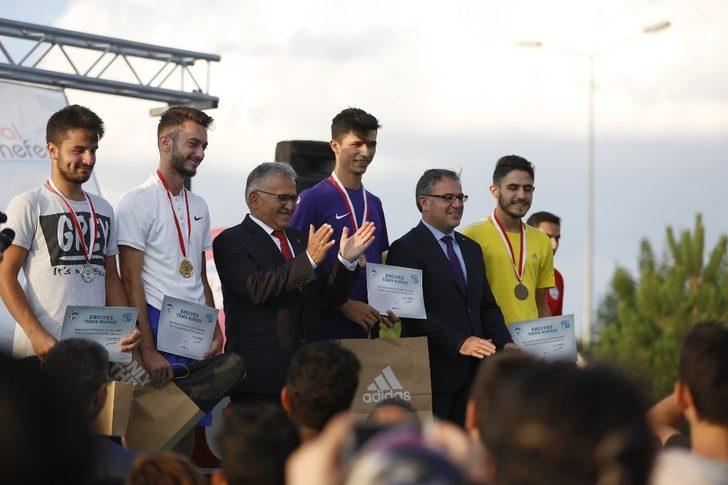 Spor A.Ş. tarafından 1. Erciyes Tenis Turnuvası düzenlendi G2