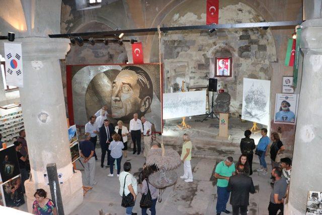 Guinness Rekorlar Kitabına giren eseri Anıtkabir’e hediye etmek istiyor