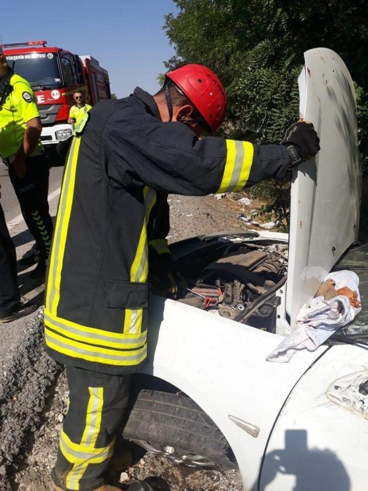 Otomobil takla attı: 4 yaralı G5