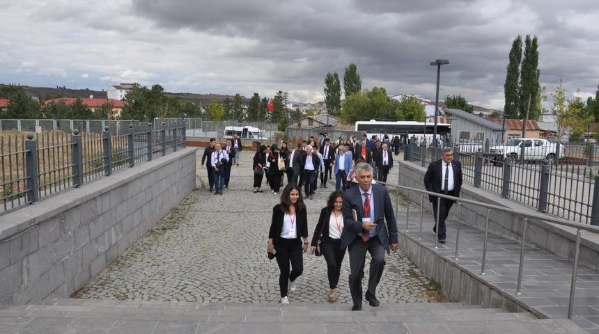 Prof. Dr. Haluk Dursun Kars&rsquo;ta anıldı