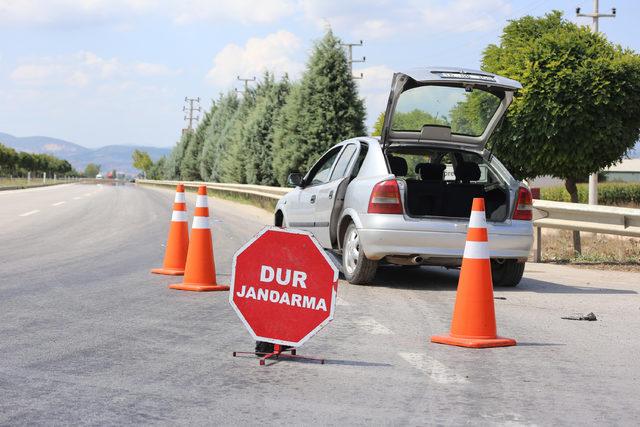 Otomobil bagajında ağır yaralı bulundu, hastanede öldü