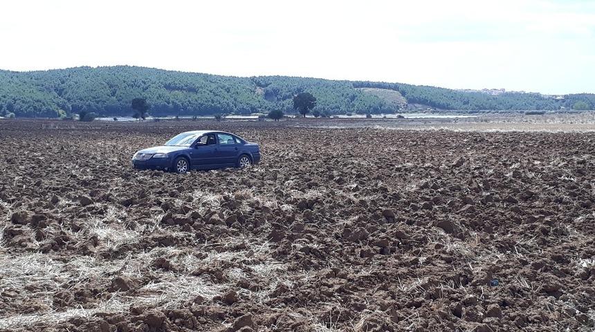 Şekeri d&uuml;şen s&uuml;r&uuml;c&uuml; tarlaya u&ccedil;tu