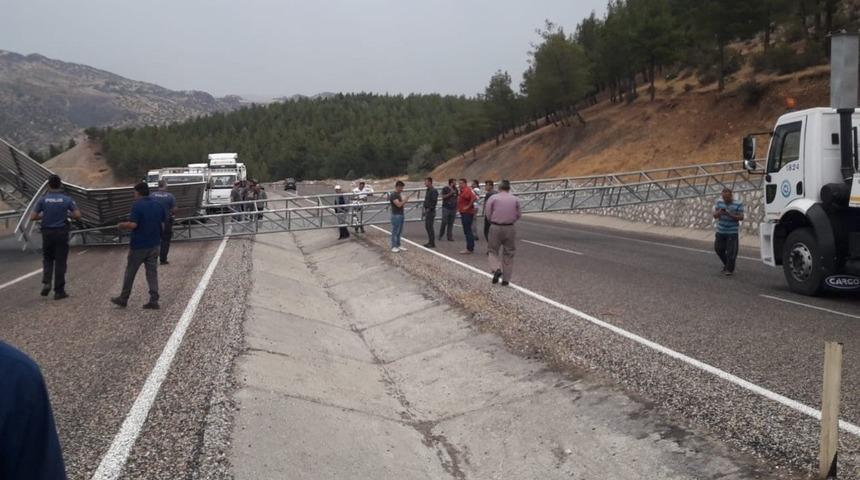 R&uuml;zgar, EDS direğini devirdi