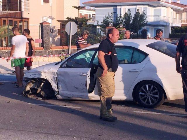 Çeşme’deki kazada lüks aracın ibresi 220’de kilitli kaldı