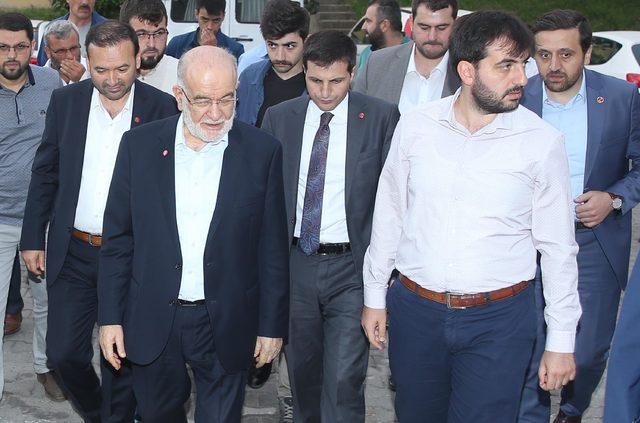 SP Genel Başkanı Karamollaoğlu, taziye ziyaretinde bulundu