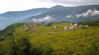 Rize'de kamp için çıktıkları yaylada kaybolan 6 kişi aranıyor