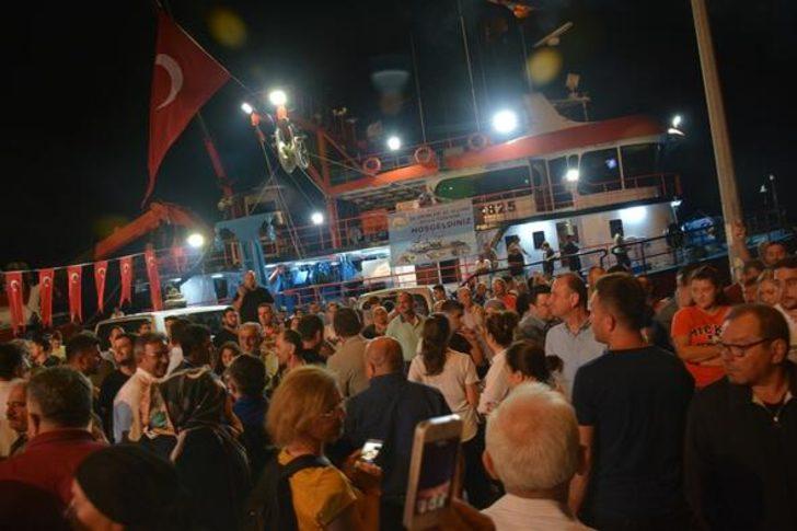 Ağlar toplandı, balıkçılar denize açıldı! 'Vira Bismillah!' G2