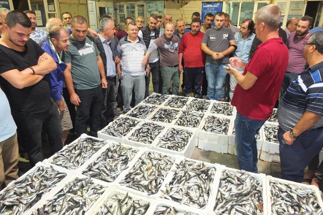 Tekneler bereket i&ccedil;in a&ccedil;ıldı