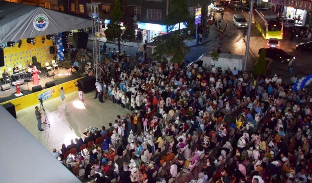 Dilovası s&uuml;nnet ş&ouml;leninde doyasıya eğlendi