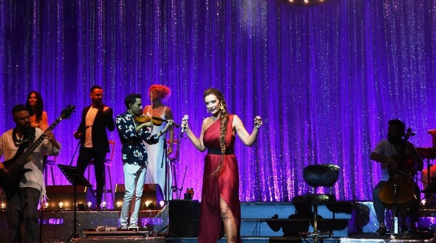 Sıla, Emine Bulut i&ccedil;in s&ouml;yledi