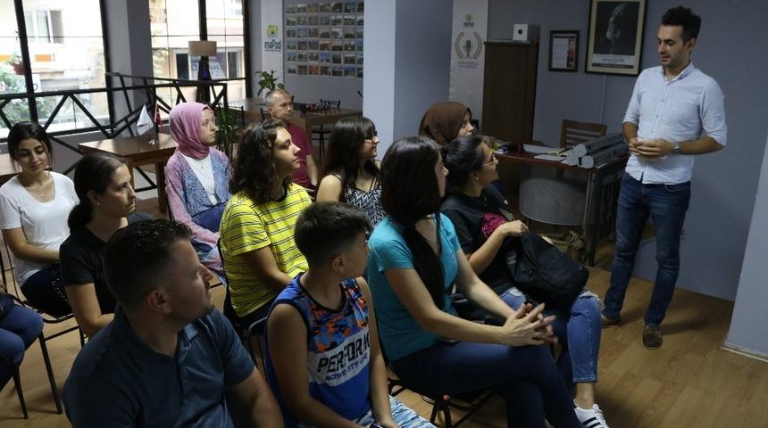 Fotoğraf&ccedil;ılık kursuyla hayata farklı a&ccedil;ıdan bakıyorlar