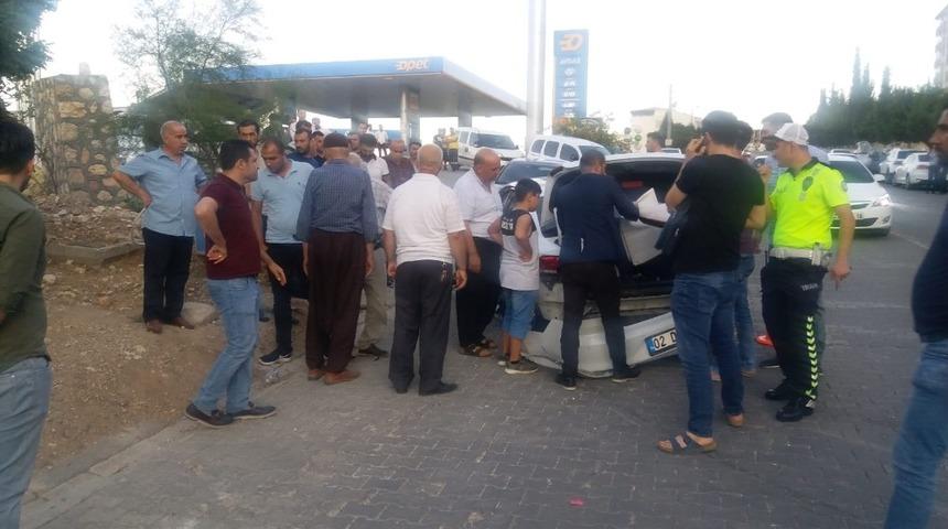 İki Otomobil &Ccedil;arpıştı: 1 Yaralı