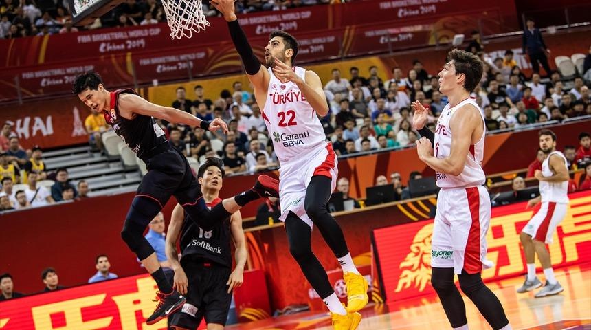 12 Dev Adam Dünya Kupası'na harika başladı!