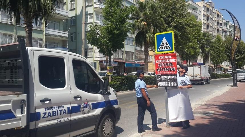 Mersin&rsquo;de izinsiz asılan afiş ve pankartlara izin yok