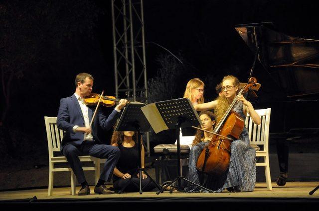 25 asırlık tarihi taş ocağında klasik müzik ziyafeti