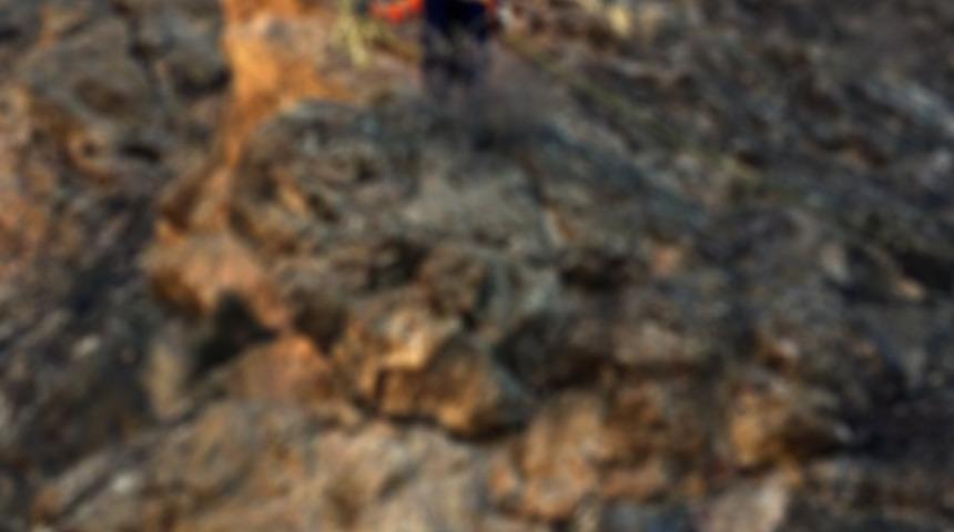 Antalya'da dağlık alanda mahsur kalan turist kurtarıldı